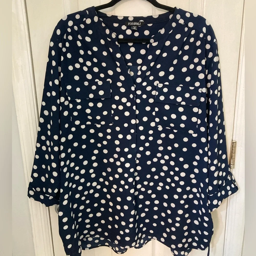 Plus size blouse - Picture 1 of 12